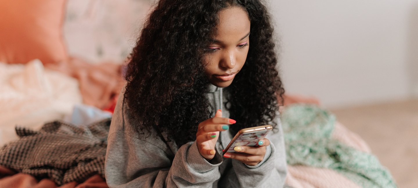 young-girl-texting.jpg